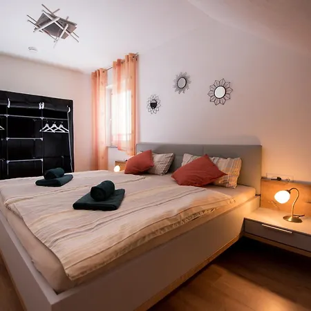 Apartment Regel